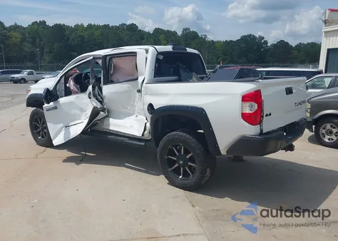 2020 Toyota Tundra Platinum z USA, uszkodzony, nr VIN 5TFAY5F12LX888854